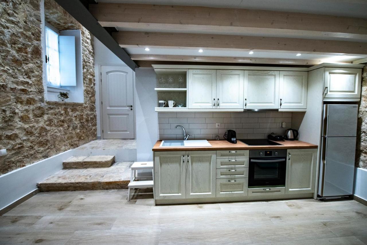 Yiasemi Corfu Loft Apartments מראה חיצוני תמונה