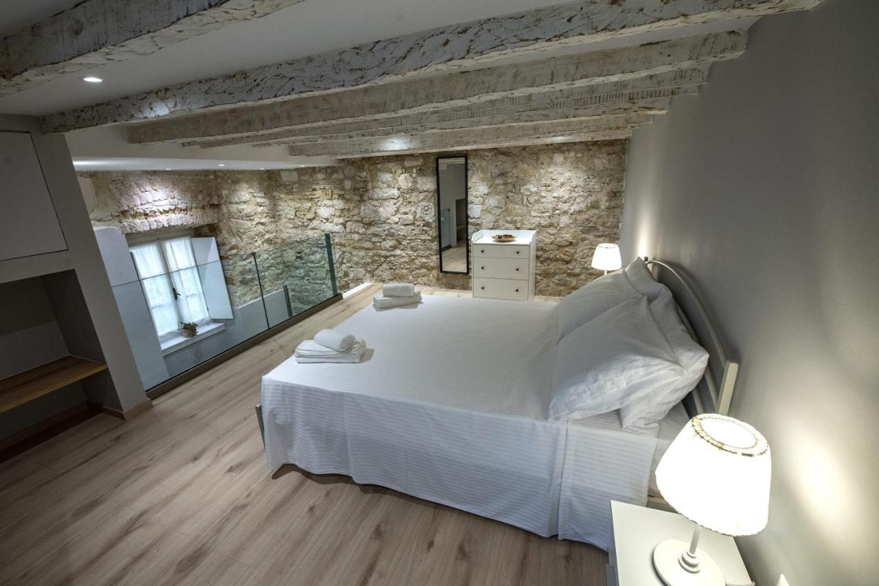 Yiasemi Corfu Loft Apartments מראה חיצוני תמונה