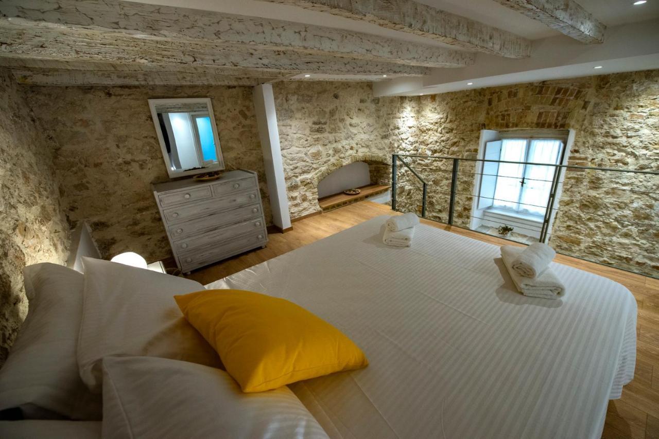Yiasemi Corfu Loft Apartments מראה חיצוני תמונה